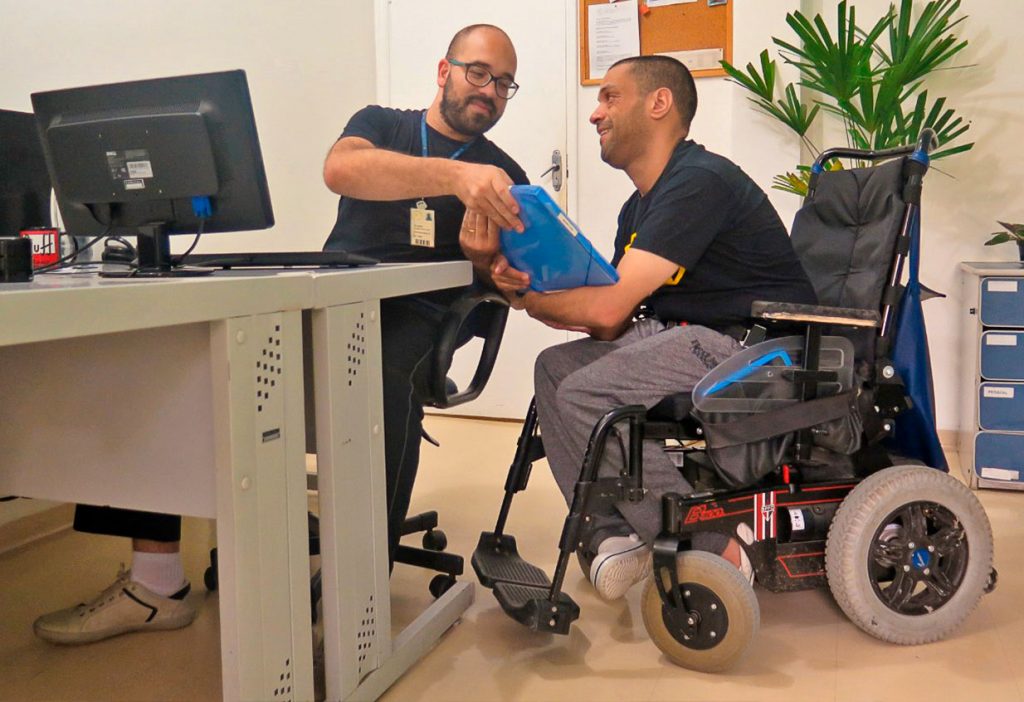 Trabalho inclusivo oferece direito à autonomia para pessoas com deficiências